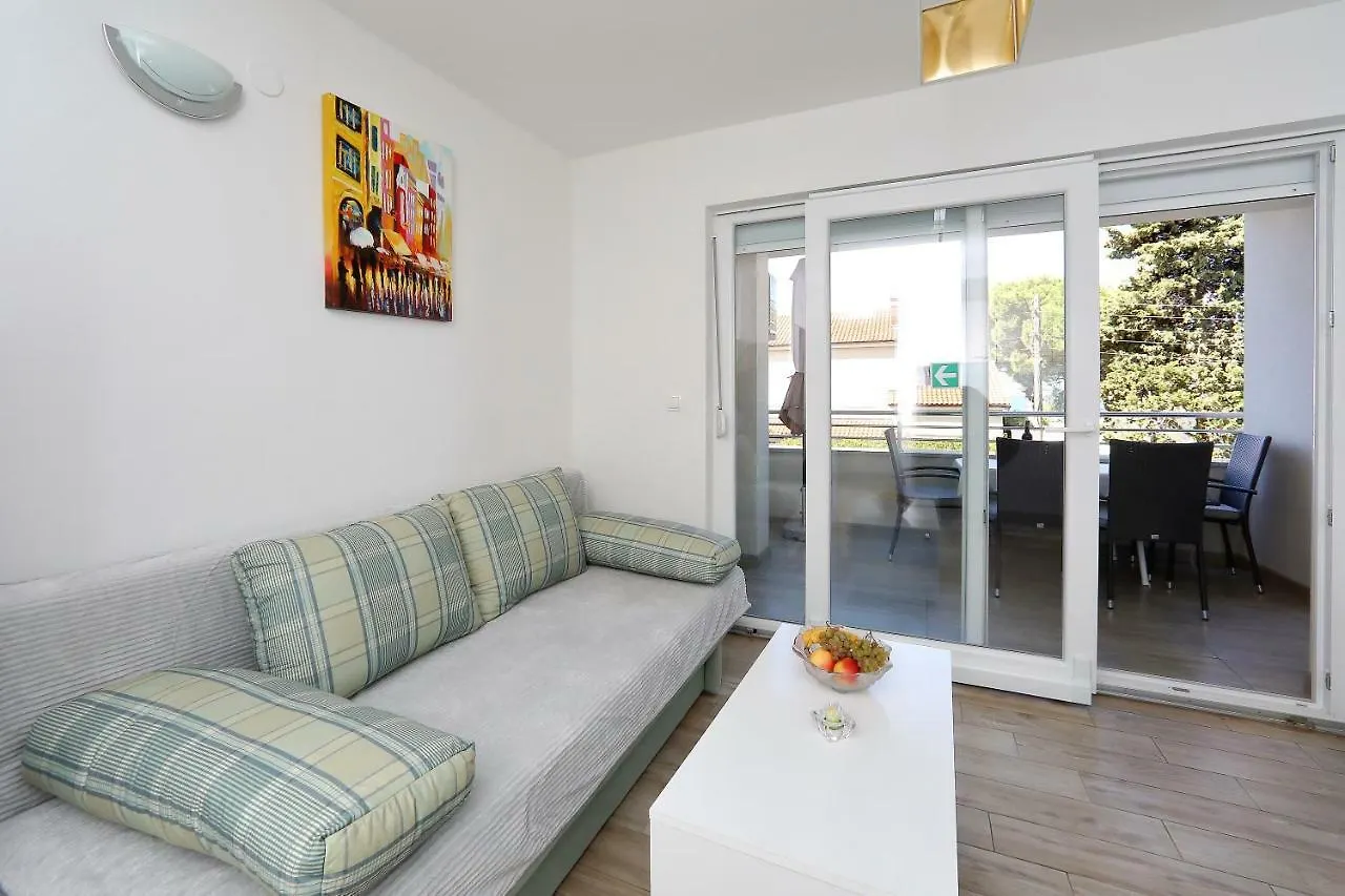 Apartments Villa Kristina Bibinje 0*,  Croatia